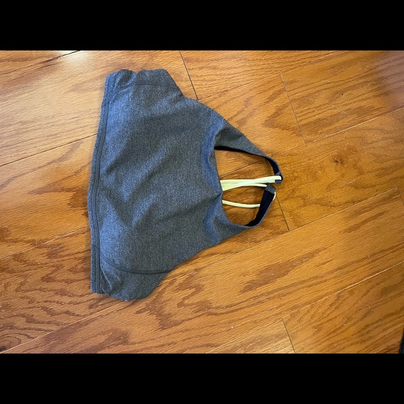 Lululemon bra - Picture 4 of 5
